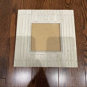 {Sicura} Coastal Square Picture Frame